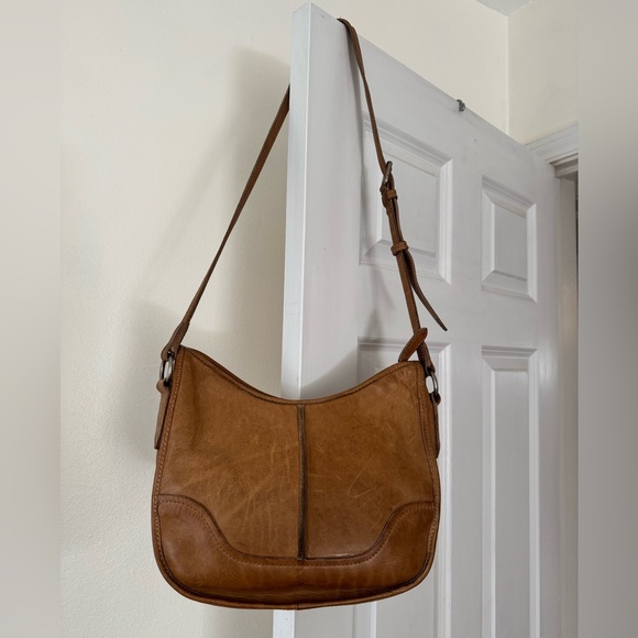 Frye Cara Saddle bag Tan Leather - Picture 3 of 10